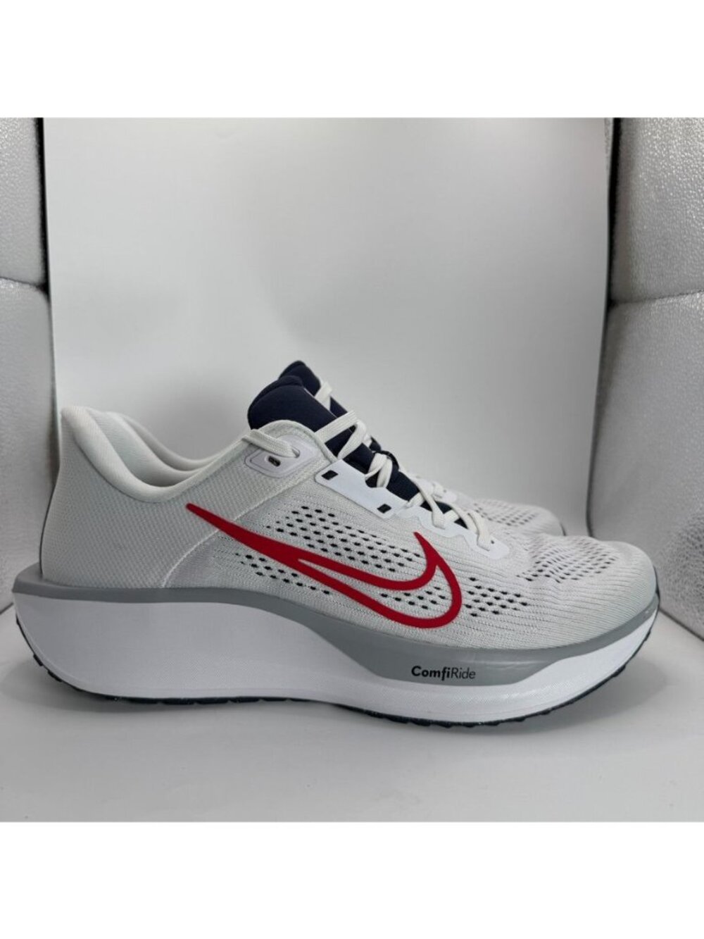 Nike Quest 6 Road Running Shoes Mens Size 9.5 US Training Gym Comfort